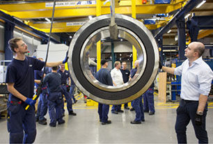 SKF представляет свой крупнейший герметичный сферический роликовый подшипник для перуанских клиентов